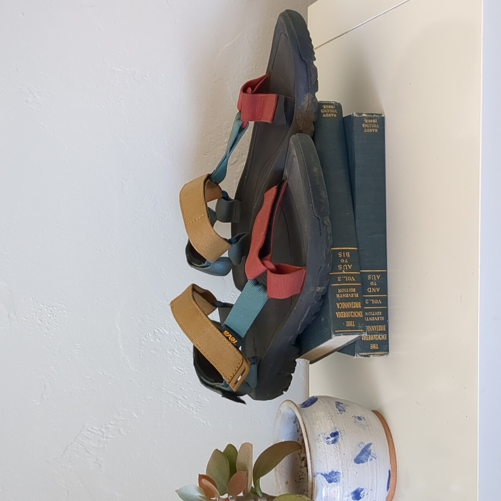 Tevas Hurricane Sandals